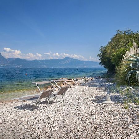 Leonardo Walsh Apartment With Lake View Torri Del Benaco Extérieur photo