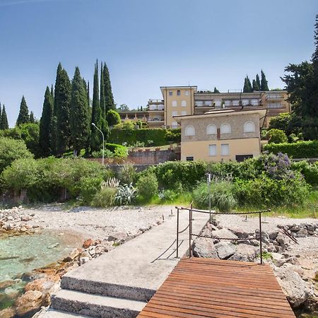 Leonardo Walsh Apartment With Lake View Torri Del Benaco Extérieur photo