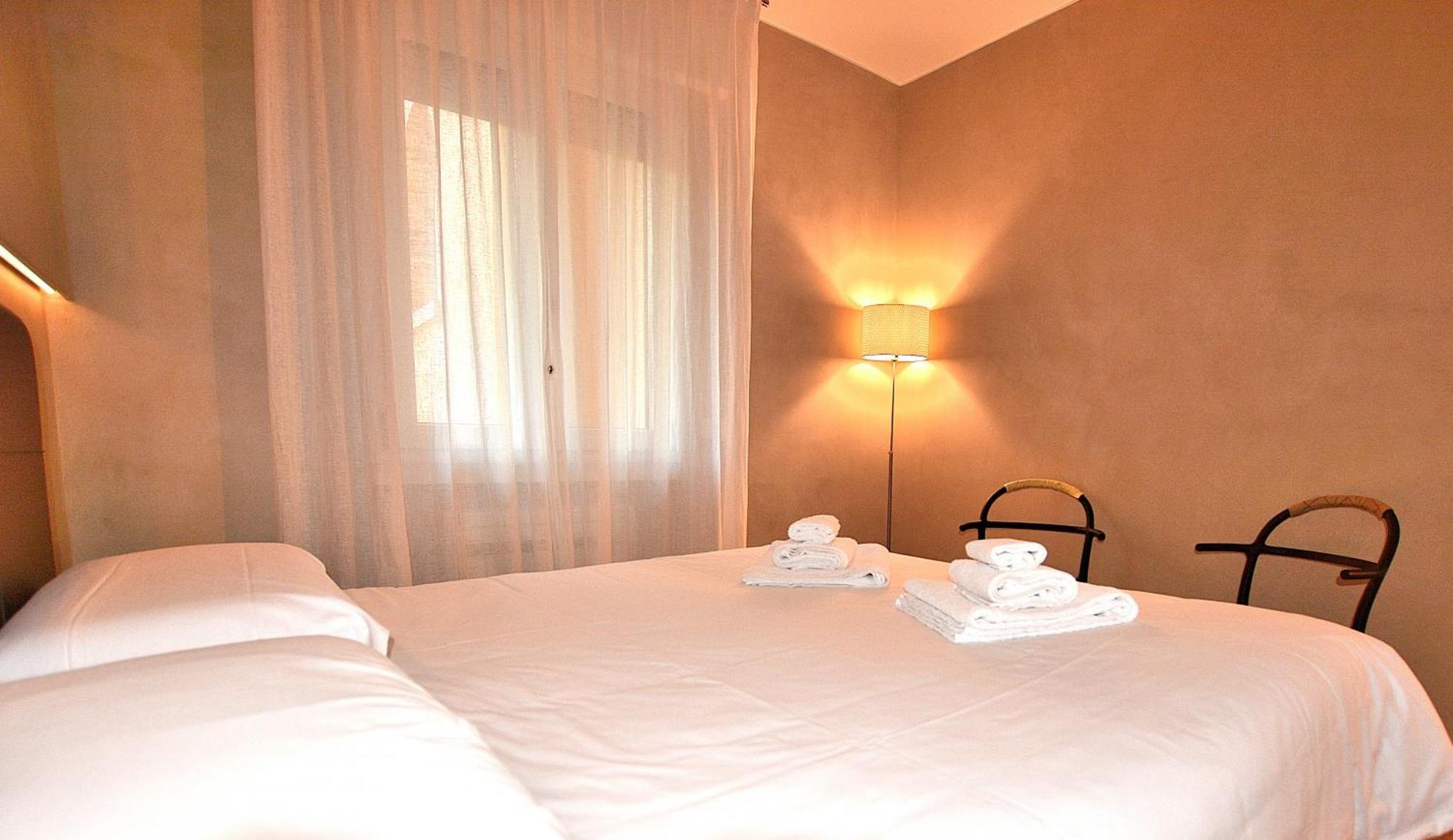 Leonardo Walsh Apartment With Lake View Torri Del Benaco Extérieur photo