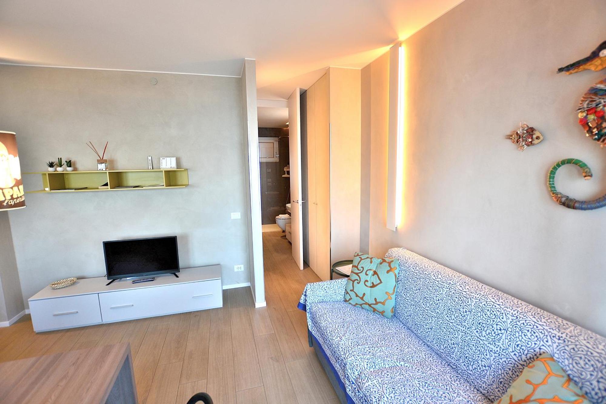 Leonardo Walsh Apartment With Lake View Torri Del Benaco Extérieur photo